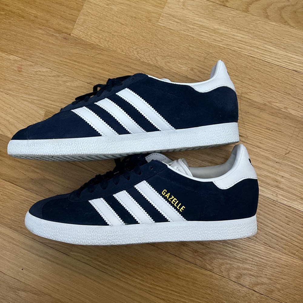 Navy Blue ADDIDAS Gazelle nwot